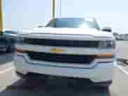 2017 Chevrolet Silverado 1500 Custom с VIN 1GCRCPEH8HZ229667, выставлен на аукционе IAAI как лот 42609687 с пробегом 126 010 миль миль и . История ставок и продаж доступна на DreamBid. Изображение 13.