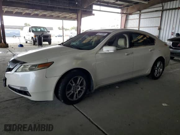 2010 Acura TL с VIN 19UUA8F29AA009167, выставлен на аукционе Copart как лот 82310855 с пробегом 110 523 миль миль и Списание • Salvage title. История ставок и продаж доступна на DreamBid. Изображение 1.