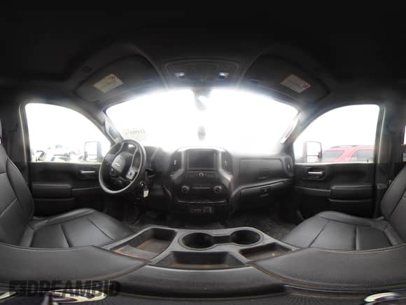 2021 Chevrolet Silverado 2500HD Work Truck z VIN 1GC1YLE70MF136474, wystawiony jako IAAI lot #42192171 z przebiegiem 123 759 mil mil oraz . Historia ofert i sprzedaży dostępna na DreamBid. Obrazek 18.