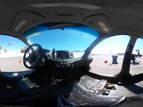 2014 Chevrolet Caprice с VIN 6G3NS5R2XEL926447, выставлен на аукционе IAAI как лот 42997445 с пробегом Не указан миль и . История ставок и продаж доступна на DreamBid. Изображение 18.