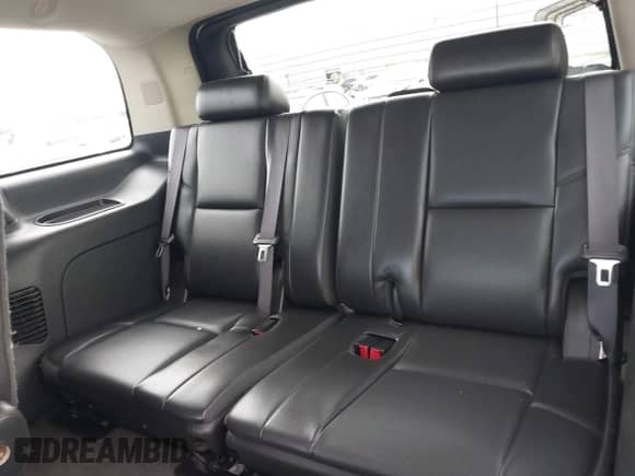 2014 Chevrolet Tahoe LTZ с VIN 1GNSCCE05ER137858, выставлен на аукционе IAAI как лот 43003893 с пробегом 119 085 миль миль и . История ставок и продаж доступна на DreamBid. Изображение 19.