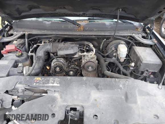 2013 Chevrolet Silverado 1500 Work Truck z VIN 1GCNCPEX5DZ246572, wystawiony jako IAAI lot #40874917 z przebiegiem 228 819 mil mil oraz . Historia ofert i sprzedaży dostępna na DreamBid. Obrazek 10.