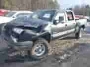 2003 Chevrolet Silverado 1500HD LS z VIN 1GCGK13U13F203025, wystawiony jako IAAI lot #41419011 z przebiegiem Nie podano mil oraz . Historia ofert i sprzedaży dostępna na DreamBid. Obrazek 2.