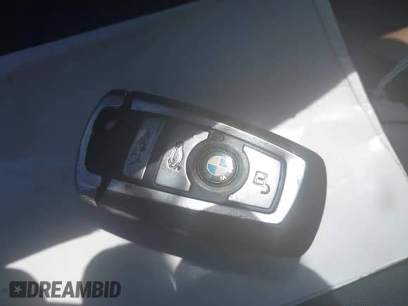 2011 BMW 7 Series 750i xDrive with VIN WBAKC6C57BC395092, listed as a IAAI auction lot 42950909 with 149,665 mi miles and . Bid and sale history available at DreamBid. Image 11.