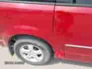 2009 Dodge Grand Caravan SXT z VIN 2D8HN54XX9R616916, wystawiony jako IAAI lot #42816375 z przebiegiem 268 444 mil mil oraz . Historia ofert i sprzedaży dostępna na DreamBid. Obrazek 15.