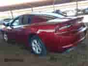 2019 Dodge Charger SXT z VIN 2C3CDXBG5KH745706, wystawiony jako IAAI lot #42609399 z przebiegiem 107 418 mil mil oraz . Historia ofert i sprzedaży dostępna na DreamBid. Obrazek 3.