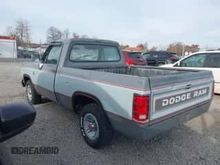 1988 Dodge D/W 100 with VIN 1B7FD04X9JS676023, listed as a IAAI auction lot 40746708 with 98,215 mi miles and . Bid and sale history available at DreamBid. Image 3.