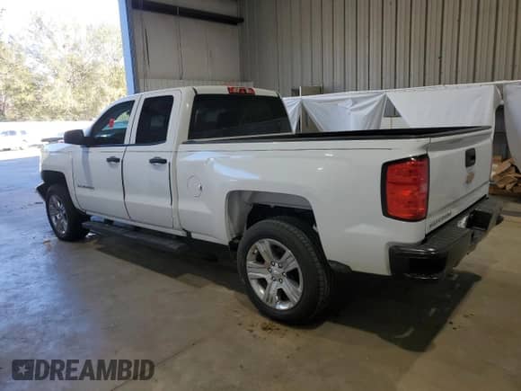 2018 Chevrolet Silverado 1500 Custom с VIN 1GCRCPEH6JZ100607, выставлен на аукционе Copart как лот 41499575 с пробегом Не указан миль и Списание • Salvage title. История ставок и продаж доступна на DreamBid. Изображение 2.