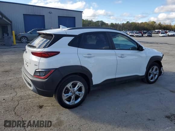 2022 Hyundai Kona SEL z VIN KM8K6CAB9NU891331, wystawiony jako Copart lot #86314165 z przebiegiem 12 005 mil mil oraz Szkoda całkowita • Salvage title. Historia ofert i sprzedaży dostępna na DreamBid. Obrazek 3.