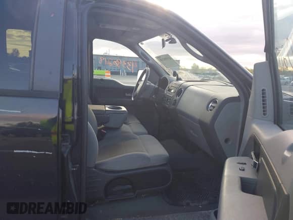 2007 Ford F-150 XLT с VIN 1FTRW14W07FA68803, выставлен на аукционе IAAI как лот 43390218 с пробегом Не указан миль и . История ставок и продаж доступна на DreamBid. Изображение 5.