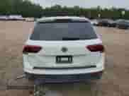 2019 Volkswagen Tiguan S с VIN 3VV0B7AX1KM052494, выставлен на аукционе Copart как лот 85909855 с пробегом 104 737 миль миль и Списание • Salvage title. История ставок и продаж доступна на DreamBid. Изображение 6.