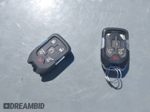 2016 Chevrolet Suburban LTZ z VIN 1GNSCJKC7GR135874, wystawiony jako IAAI lot #43408633 z przebiegiem 159 678 mil mil oraz . Historia ofert i sprzedaży dostępna na DreamBid. Obrazek 11.