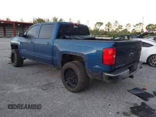 2016 Chevrolet Silverado 1500 LT z VIN 3GCPCREC4GG236492, wystawiony jako IAAI lot #43440799 z przebiegiem Nie podano mil oraz . Historia ofert i sprzedaży dostępna na DreamBid. Obrazek 3.