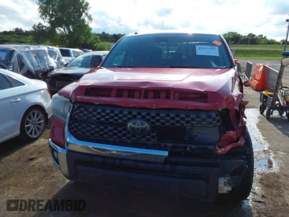 2018 Toyota Tundra SR с VIN 5TFUW5F17JX713466, выставлен на аукционе IAAI как лот 42357423 с пробегом 302 981 миль миль и . История ставок и продаж доступна на DreamBid. Изображение 13.