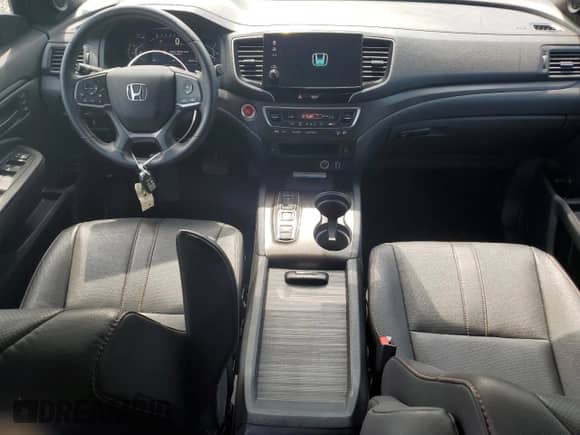2022 Honda Passport TrailSport with VIN 5FNYF8H69NB019258, listed as a Copart auction lot 68248355 with 24,727 mi miles and Salvage title. Bid and sale history available at DreamBid. Image 8.