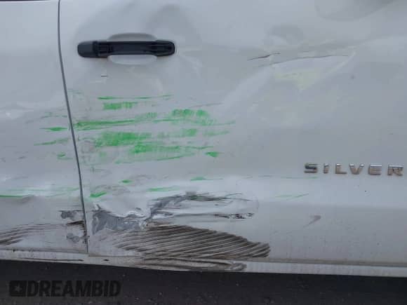 2017 Chevrolet Silverado 1500 Custom z VIN 1GCVKPEH2HZ300623, wystawiony jako IAAI lot #42918292 z przebiegiem 122 650 mil mil oraz . Historia ofert i sprzedaży dostępna na DreamBid. Obrazek 17.