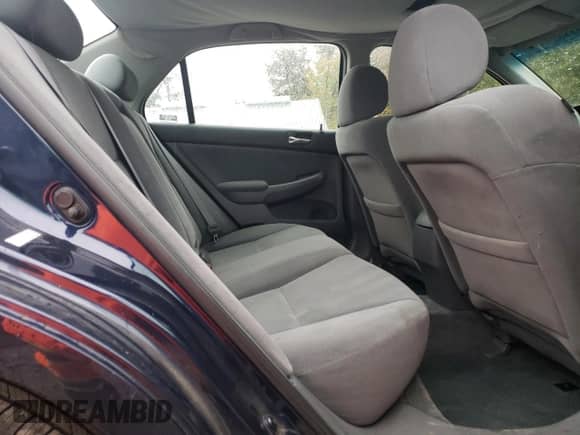 2007 Honda Accord LX z VIN 1HGCM56497A175944, wystawiony jako Copart lot #85815715 z przebiegiem 111 712 mil mil oraz Czysty tytuł • Clean title. Historia ofert i sprzedaży dostępna na DreamBid. Obrazek 10.