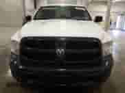 2016 Ram 1500 Tradesman z VIN 1C6RR6FT0GS119075, wystawiony jako Copart lot #64937995 z przebiegiem 155 344 mil mil oraz Czysty tytuł • Clean title. Historia ofert i sprzedaży dostępna na DreamBid. Obrazek 5.