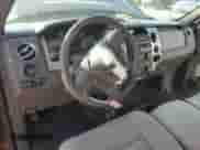 2010 Ford F-150 XL с VIN 1FTMF1C85AKE57478, выставлен на аукционе Copart как лот 82338555 с пробегом 132 598 миль миль и На запчасти • Non repairable. История ставок и продаж доступна на DreamBid. Изображение 8.