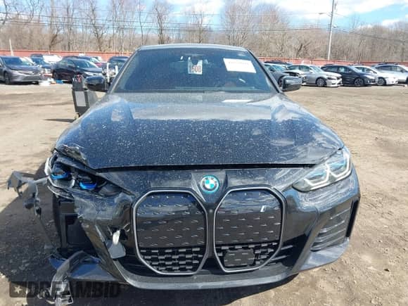 2024 BMW i4 xDrive40 с VIN WBY83FB04RFT19615, выставлен на аукционе IAAI как лот 41679918 с пробегом 3 883 миль миль и . История ставок и продаж доступна на DreamBid. Изображение 12.