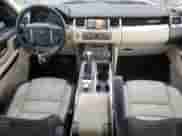 2011 Land Rover Range Rover Sport SC z VIN SALSP2E42BA292607, wystawiony jako Copart lot #43800985 z przebiegiem 155 507 mil mil oraz Szkoda całkowita • Salvage title. Historia ofert i sprzedaży dostępna na DreamBid. Obrazek 8.