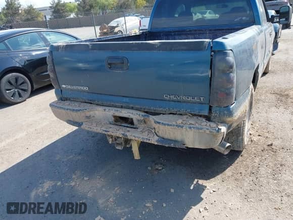 2002 Chevrolet Silverado 1500 LS with VIN 2GCEC19V821254497, listed as a IAAI auction lot 43116717 with Not provided miles and . Bid and sale history available at DreamBid. Image 6.