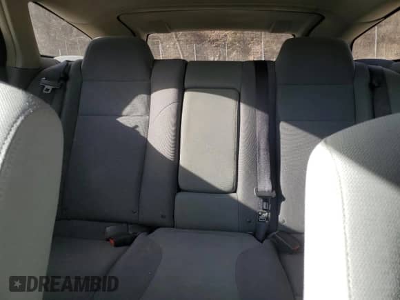 2005 Dodge Magnum SXT с VIN 2D4GZ48VX5H644848, выставлен на аукционе Copart как лот 87614515 с пробегом 146 577 миль миль и На запчасти • Non repairable. История ставок и продаж доступна на DreamBid. Изображение 10.