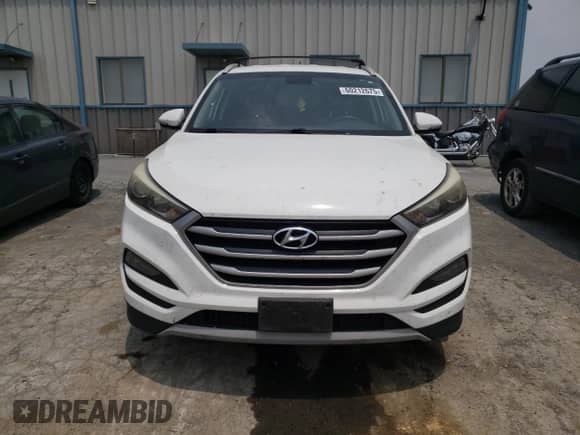 2017 Hyundai Tucson Value z VIN KM8J3CA20HU313644, wystawiony jako Copart lot #60212675 z przebiegiem 123 645 mil mil oraz Czysty tytuł • Clean title. Historia ofert i sprzedaży dostępna na DreamBid. Obrazek 5.