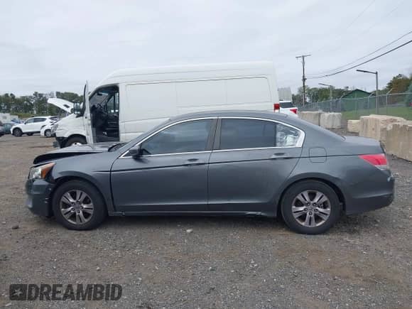 2012 Honda Accord LX Premium с VIN 1HGCP2F46CA231886, выставлен на аукционе IAAI как лот 43282807 с пробегом 212 578 миль миль и . История ставок и продаж доступна на DreamBid. Изображение 15.