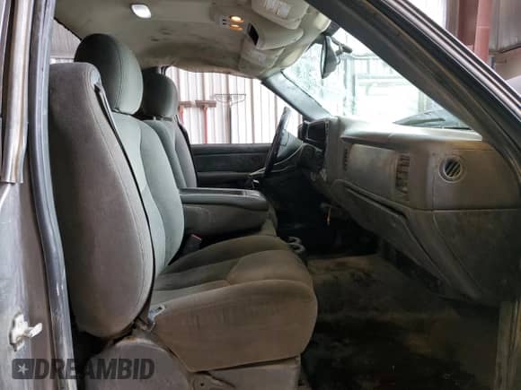 2007 Chevrolet Silverado 3500 SRW Wrk Trk с VIN 1GCHK34U67E141079, выставлен на аукционе Copart как лот 52925065 с пробегом 151 160 миль миль и На запчасти • Non repairable. История ставок и продаж доступна на DreamBid. Изображение 7.