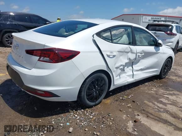2019 Hyundai Elantra SE с VIN 5NPD74LFXKH492434, выставлен на аукционе IAAI как лот 42752046 с пробегом 54 357 миль миль и . История ставок и продаж доступна на DreamBid. Изображение 4.