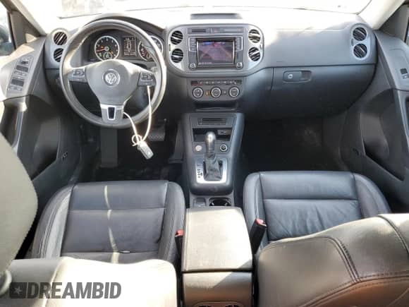 2016 Volkswagen Tiguan S с VIN WVGAV7AX4GW580849, выставлен на аукционе Copart как лот 82658425 с пробегом 106 925 миль миль и Чистый • Clean title. История ставок и продаж доступна на DreamBid. Изображение 8.