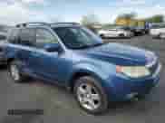 2010 Subaru Forester X Limited с VIN JF2SH6DC2AH719277, выставлен на аукционе Copart как лот 62488185 с пробегом 151 645 миль миль и Списание • Salvage title. История ставок и продаж доступна на DreamBid. Изображение 4.