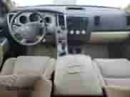 2007 Toyota Tundra SR5 z VIN 5TBDV54137S471126, wystawiony jako Copart lot #82684135 z przebiegiem 256 898 mil mil oraz Czysty tytuł • Clean title. Historia ofert i sprzedaży dostępna na DreamBid. Obrazek 8.