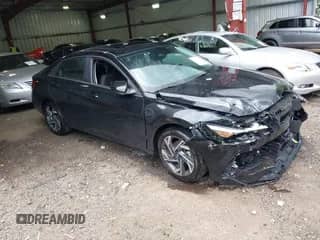 2024 Hyundai Elantra SEL with VIN KMHLS4DG2RU833032, listed as a IAAI auction lot 42761136 with 11,679 mi miles and . Bid and sale history available at DreamBid. Image 1.