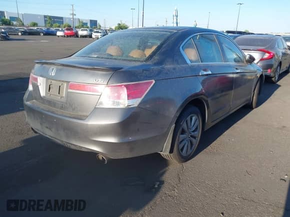 2012 Honda Accord EX с VIN 1HGCP3F71CA003200, выставлен на аукционе IAAI как лот 43100718 с пробегом Не указан миль и . История ставок и продаж доступна на DreamBid. Изображение 4.