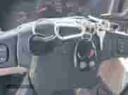 2005 Chevrolet Suburban LS с VIN 1GNEC16Z85J160936, выставлен на аукционе IAAI как лот 42489614 с пробегом 240 888 миль миль и . История ставок и продаж доступна на DreamBid. Изображение 11.