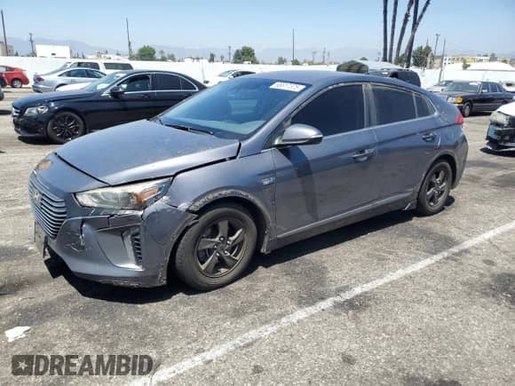 2018 Hyundai Ioniq SEL с VIN KMHC75LC8JU101515, выставлен на аукционе Copart как лот 65817375 с пробегом 176 558 миль миль и Списание • Salvage title. История ставок и продаж доступна на DreamBid. Изображение 1.