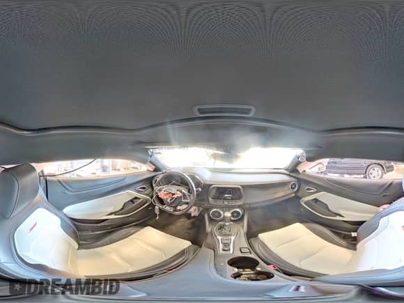 2022 Chevrolet Camaro 2SS z VIN 1G1FH1R72N0102859, wystawiony jako Copart lot #85133115 z przebiegiem Nie podano mil oraz Szkoda całkowita • Salvage title. Historia ofert i sprzedaży dostępna na DreamBid. Obrazek 15.