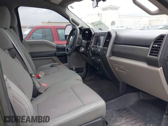 2018 Ford F-250 XL с VIN 1FT7W2B61JEC99951, выставлен на аукционе IAAI как лот 42076634 с пробегом 107 900 миль миль и . История ставок и продаж доступна на DreamBid. Изображение 5.