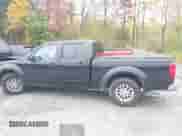 2016 Nissan Frontier SV z VIN 1N6AD0FV2GN735665, wystawiony jako IAAI lot #43445060 z przebiegiem 306 027 mil mil oraz . Historia ofert i sprzedaży dostępna na DreamBid. Obrazek 14.