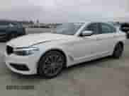 2020 BMW 5 Series 530e с VIN WBAJA9C09LCD56922, выставлен на аукционе Copart как лот 65810455 с пробегом 61 691 миль миль и Списание • Salvage title. История ставок и продаж доступна на DreamBid. Изображение 1.