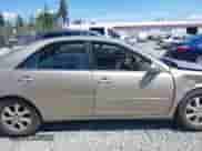 2005 Toyota Camry LE с VIN 4T1BF30K05U087646, выставлен на аукционе IAAI как лот 42348269 с пробегом 182 154 миль миль и . История ставок и продаж доступна на DreamBid. Изображение 12.