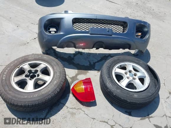 2003 Hyundai Santa Fe с VIN KM8SB12BX3U383185, выставлен на аукционе IAAI как лот 42675877 с пробегом 235 287 миль миль и . История ставок и продаж доступна на DreamBid. Изображение 12.