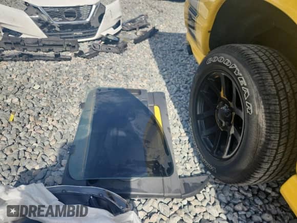 2004 Dodge 1500 SLT with VIN 1D7HU16D34J275326, listed as a Copart auction lot 70464225 with 52,757 mi miles and Salvage title. Bid and sale history available at DreamBid. Image 12.