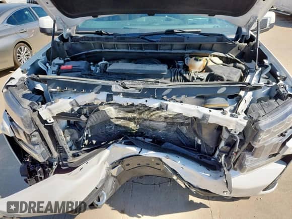 2022 Chevrolet Silverado 1500 High Country z VIN 3GCUYHED0NG150259, wystawiony jako Copart lot #67218675 z przebiegiem 51 295 mil mil oraz Szkoda całkowita • Salvage title. Historia ofert i sprzedaży dostępna na DreamBid. Obrazek 11.