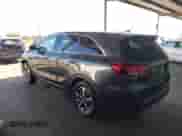 2020 Kia Sorento LX z VIN 5XYPG4A53LG619797, wystawiony jako IAAI lot #42724657 z przebiegiem 120 164 mil mil oraz . Historia ofert i sprzedaży dostępna na DreamBid. Obrazek 3.