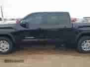 2022 Toyota Tundra SR5 z VIN 5TFLA5DB1NX054960, wystawiony jako IAAI lot #43329005 z przebiegiem 29 382 mil mil oraz . Historia ofert i sprzedaży dostępna na DreamBid. Obrazek 14.