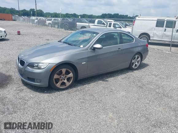 2009 BMW 3 Series 328i xDrive с VIN WBAWV53509P079669, выставлен на аукционе IAAI как лот 42566660 с пробегом 127 282 миль миль и . История ставок и продаж доступна на DreamBid. Изображение 2.