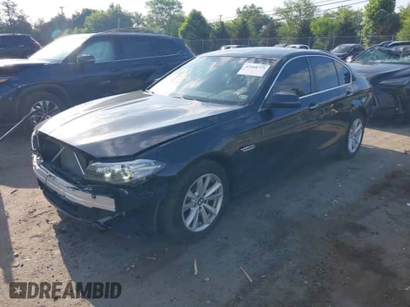 2014 BMW 5 Series 528i xDrive с VIN WBA5A7C50ED612098, выставлен на аукционе IAAI как лот 42568775 с пробегом 31 475 миль миль и . История ставок и продаж доступна на DreamBid. Изображение 17.